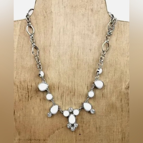 Charming Charlie RSVP “White Party” silver tone necklace with Rhinestones - Picture 6 of 6